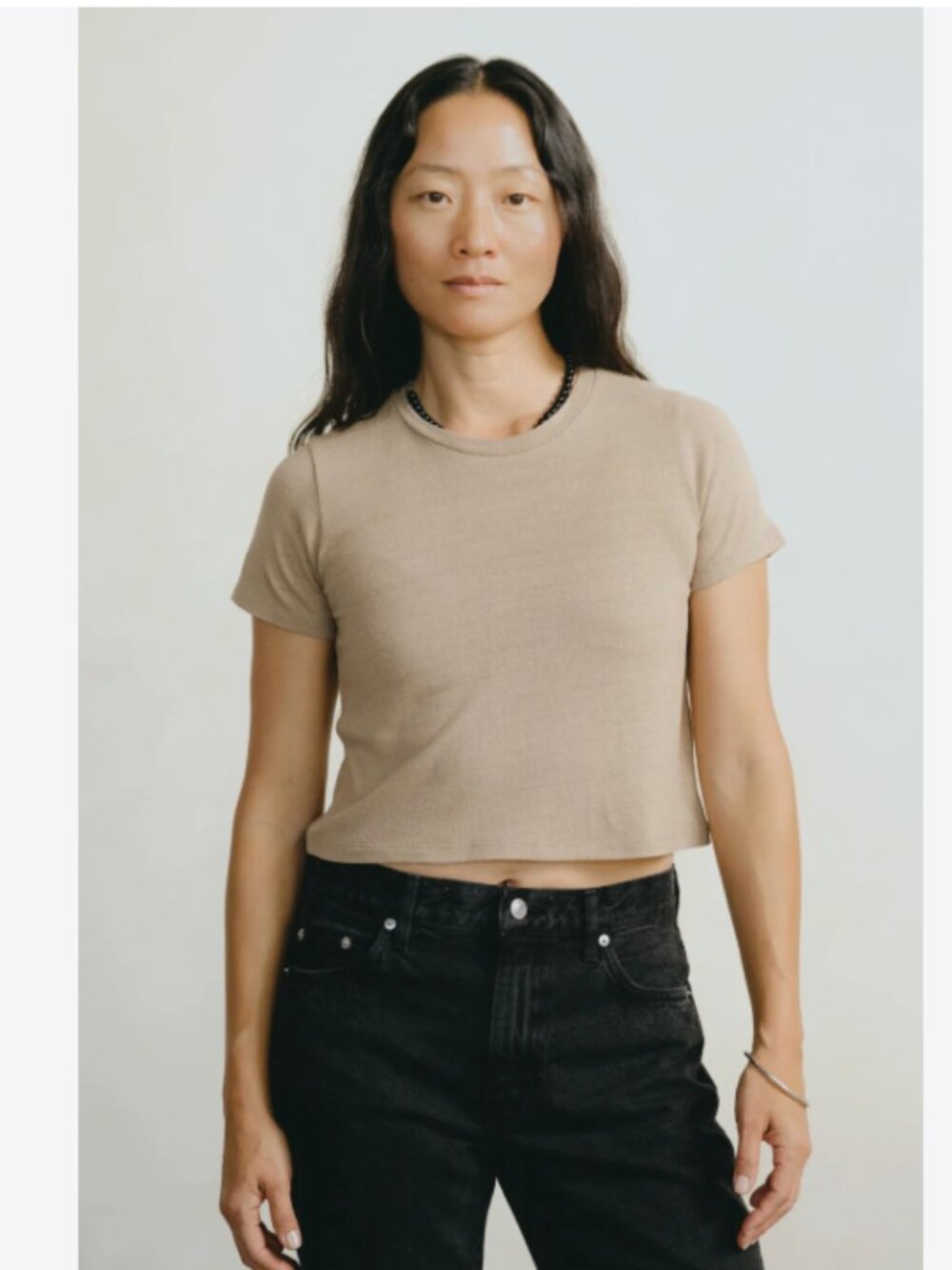 OZMA Lou Tee in Tea, size S.